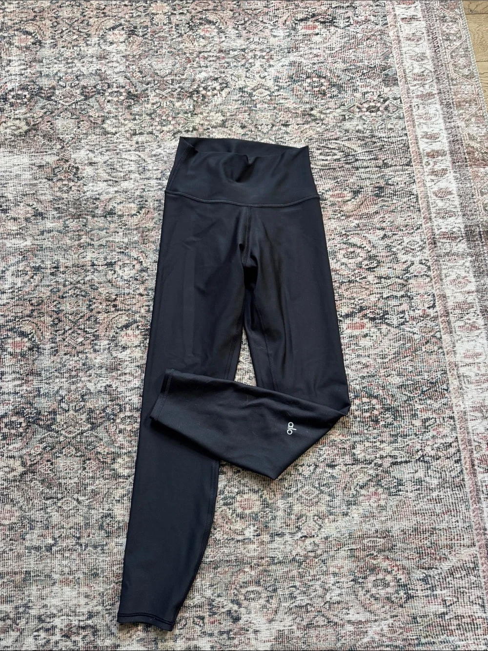 ALO Yoga women’s Black High-Waist Performance Leggings
